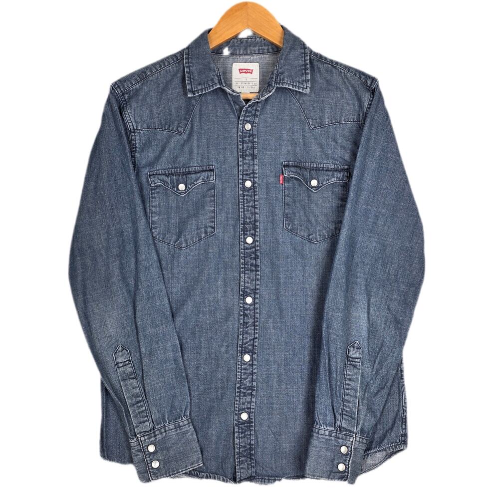 VINTAGE LEVI’S MEN'S LONG‑SLEEVE DENIM BUTTON‑UP SHIRT – SIZE S –  WESTERN STYLE